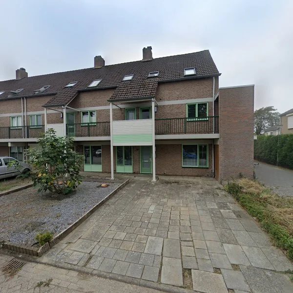 Straatbeeld van Kemienstraat 23, 5953RD Reuver