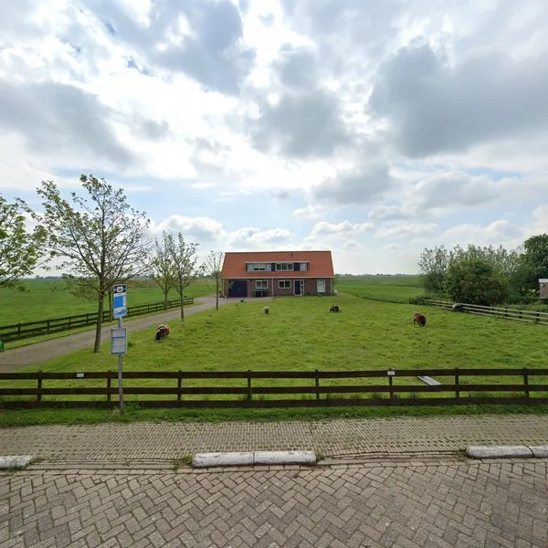 Straatbeeld van Kerkbuurt 6, 8758LE Allingawier