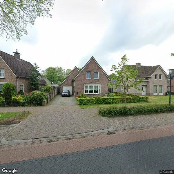 Straatbeeld van Kerkeind 5, 5763BA Milheeze