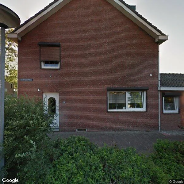 Straatbeeld van Kerkhofweg 36, 5912GP Venlo