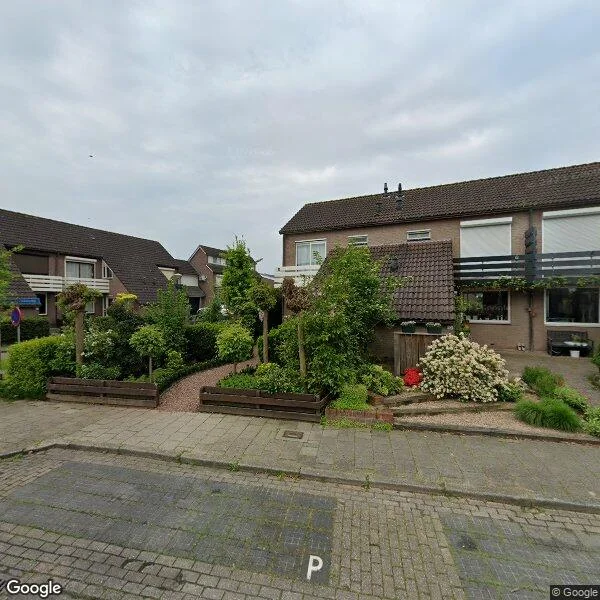 Straatbeeld van Kerklaan 12, 3411EN Lopik