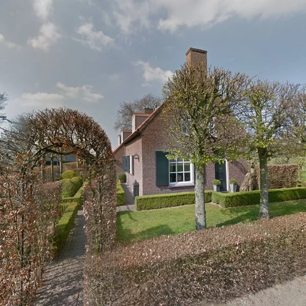 Straatbeeld van Kerklaan 2, 5317KZ Nederhemert