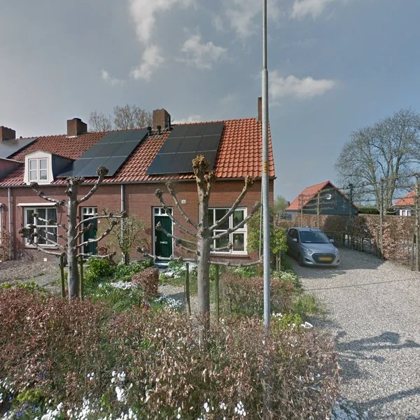 Straatbeeld van Kerklaan 4, 5317KZ Nederhemert
