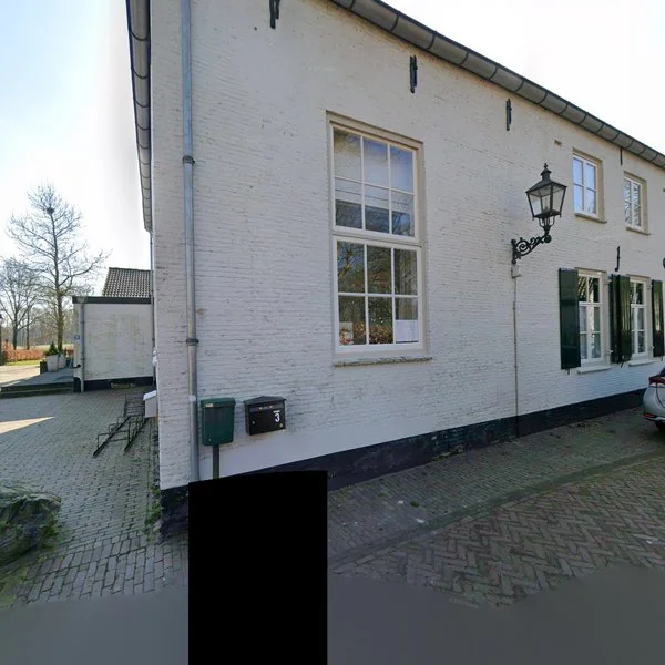 Straatbeeld van Kerkplein 2, 6672LB Hemmen