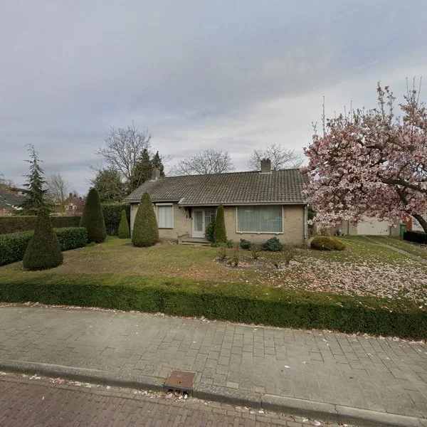 Straatbeeld van Kerkstraat 1, 5529AK Casteren