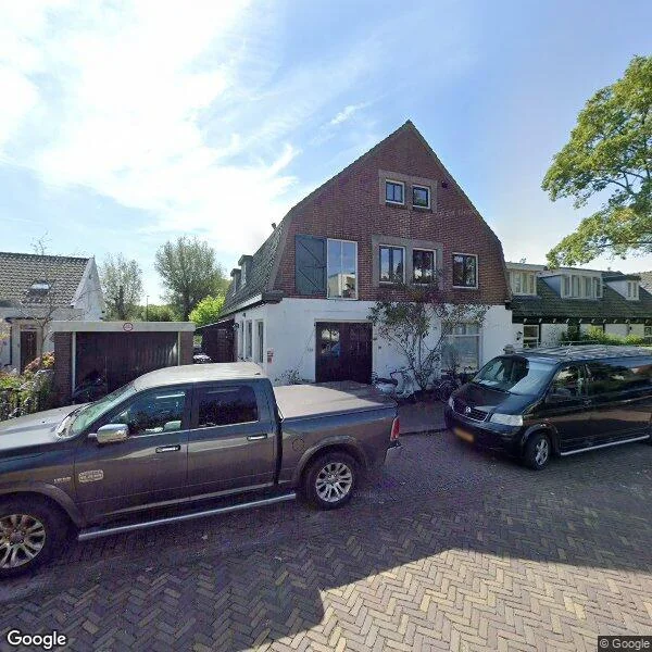 Straatbeeld van Kerkstraat 102, 1391HE Abcoude