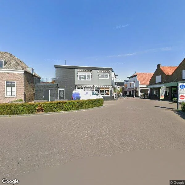 Straatbeeld van Kerkstraat 3, 3291AJ Strijen