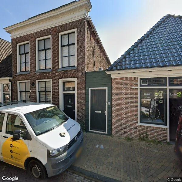 Straatbeeld van Kerkstraat 6, 8754CS Makkum
