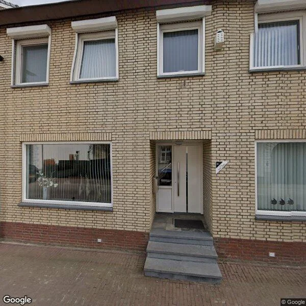 Straatbeeld van Kerkstraat 80, 6439AT Doenrade