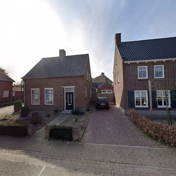 Straatbeeld van Kerkstraat-zuid 23, 5441AJ Oeffelt