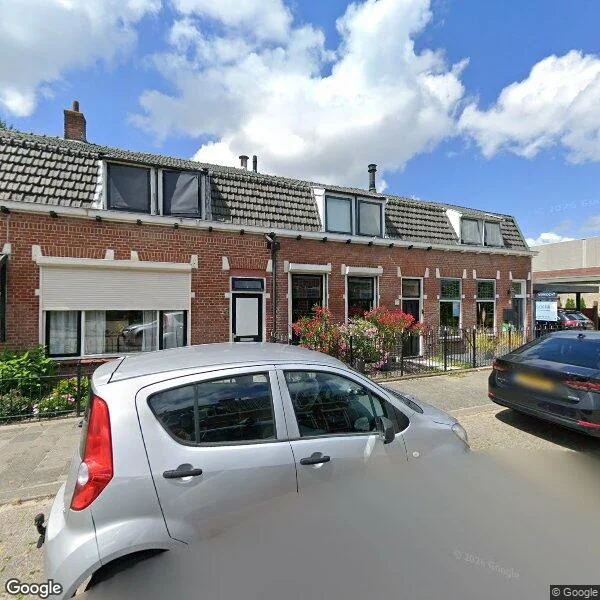Straatbeeld van Kerkweg 14, 2985AT Ridderkerk