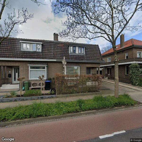 Straatbeeld van Kerkweg 147, 2941BJ Lekkerkerk