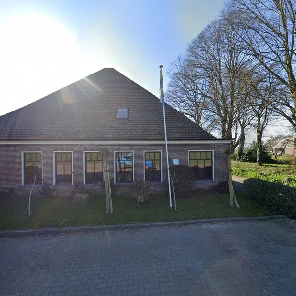 Straatbeeld van Kerkweg 30, 1704DH Heerhugowaard