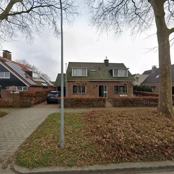 Straatbeeld van Kerkweg 33, 1687PJ Wognum