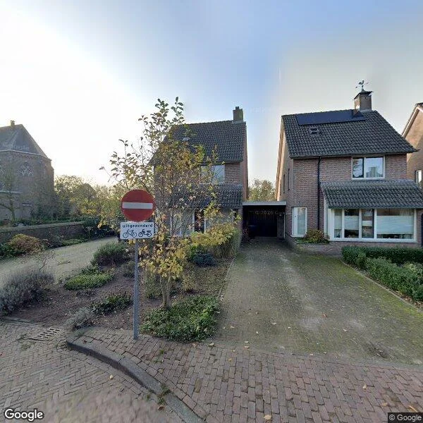 Straatbeeld van Kerkweg 5, 5266BA Cromvoirt