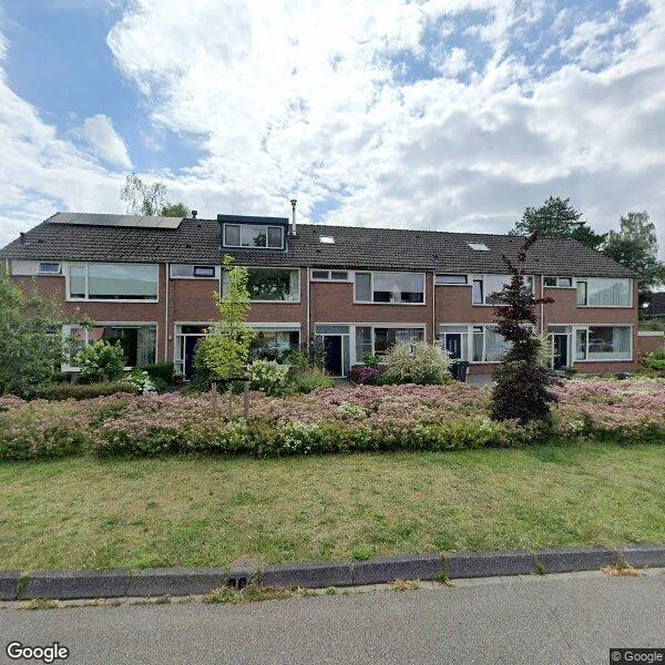 Straatbeeld van Kiezelstraat 17, 8084XX 't Harde