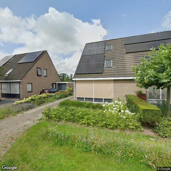 Straatbeeld van Klaas Rienewerfstrjitte 28, 9063JV Mûnein
