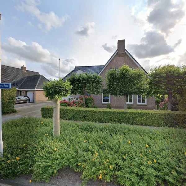 Straatbeeld van Klaas Taekeslând 9, 9076JA St.-Annaparochie