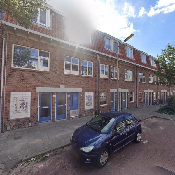 Straatbeeld van Kloosterkade 100, 2628JD Delft