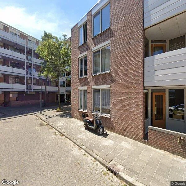 Straatbeeld van Kloosterlaan 104, 4811EE Breda