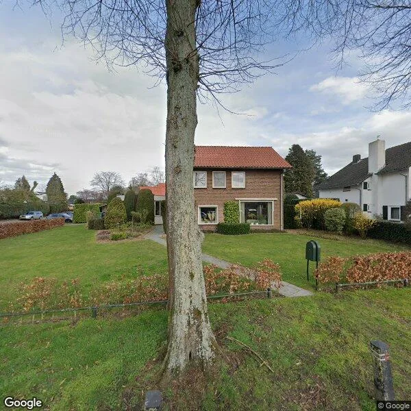 Straatbeeld van Kloosterlaan 20, 5066AN Moergestel