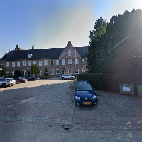 Straatbeeld van Kloosterlaan 24b, 5435XD Sint Agatha