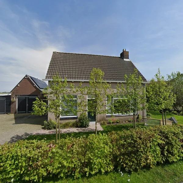 Straatbeeld van Kloosterweg 1, 8742KV Burgwerd