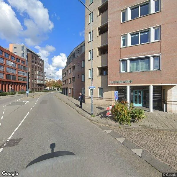 Straatbeeld van Kluisstraat 4A, 5701KR Helmond