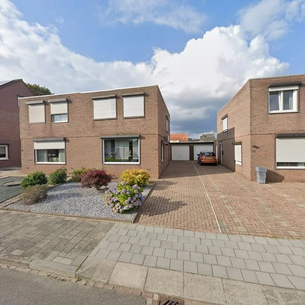 Straatbeeld van Knapenstraat 15, 6166ED Geleen