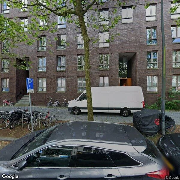 Straatbeeld van KNSM-laan 332, 1019LN Amsterdam