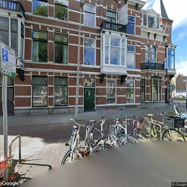 Straatbeeld van Koningin Emmakade 198C, 2518JP Den Haag