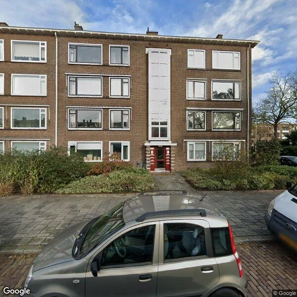 Straatbeeld van Koningin Julianalaan 171, 2273JD Voorburg
