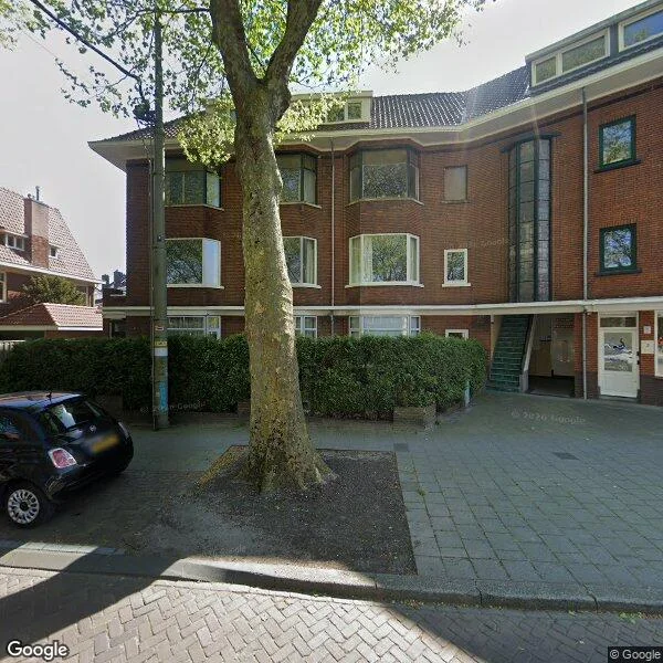 Straatbeeld van Koningin Julianalaan 4B, 2274JK Voorburg
