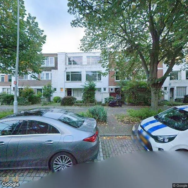 Straatbeeld van Koningin Wilhelminalaan 428, 2274BJ Voorburg