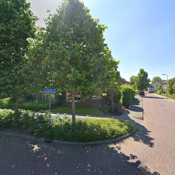 Straatbeeld van Koningin Wilhelminastraat 2, 8121AW Olst