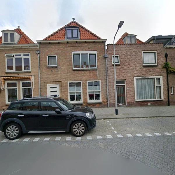 Straatbeeld van Koninginneweg 25, 2225HH Katwijk