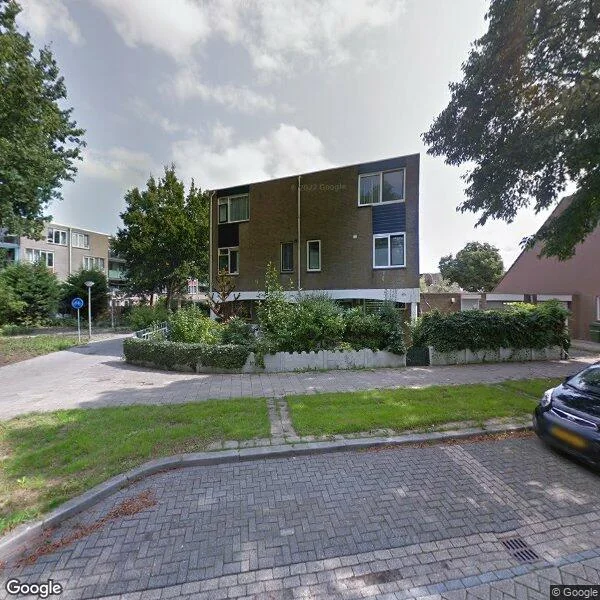 Straatbeeld van Koninginneweg 30, 1312AZ Almere