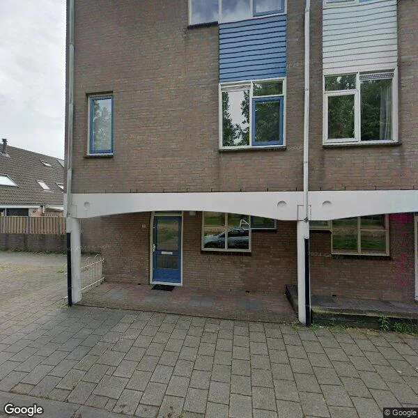 Straatbeeld van Koninginneweg 50, 1312BA Almere