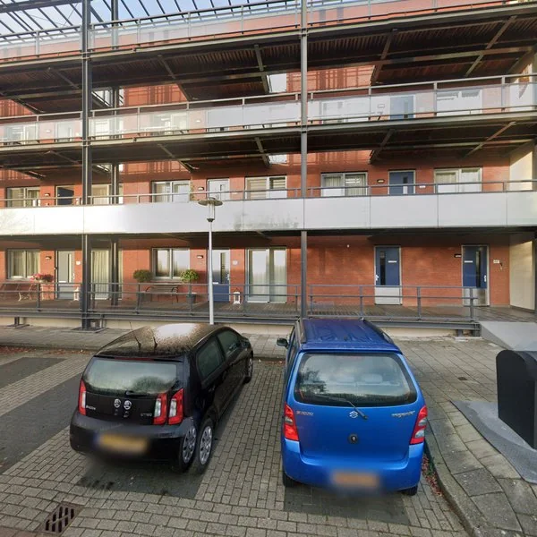 Straatbeeld van Koninginneweg 50d, 2941XK Lekkerkerk