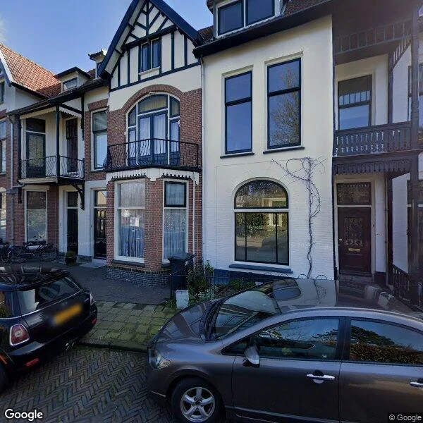Straatbeeld van Koninginneweg 93, 2012GM Haarlem