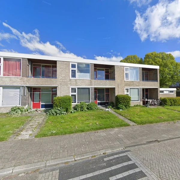 Straatbeeld van Koningsplaat 3, 9931CG Delfzijl