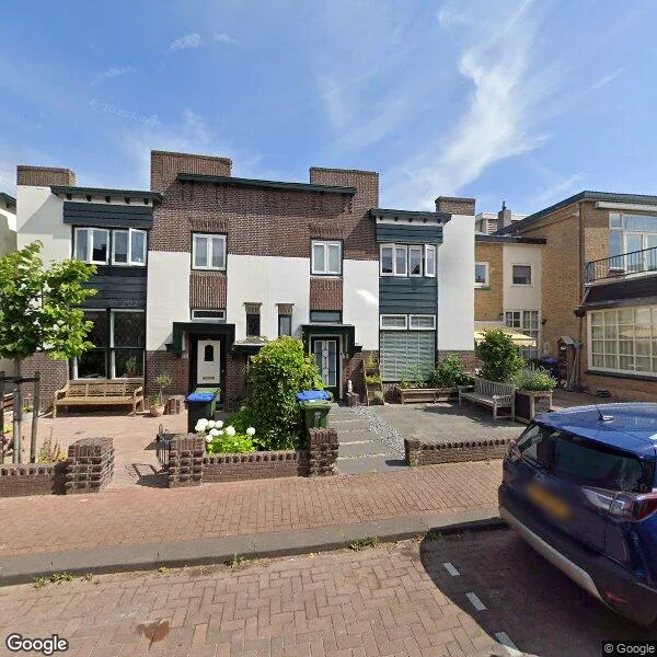 Straatbeeld van Koningstraat 1, 2411CL Bodegraven