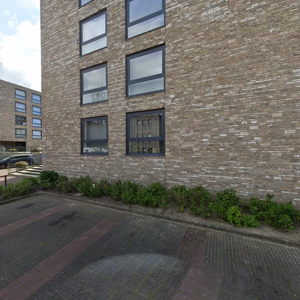 Straatbeeld van Kooikerstraat 151, 2408SW Alphen aan den Rijn