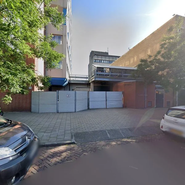 Straatbeeld van Koperwerf 28-5, 2544EN Den Haag