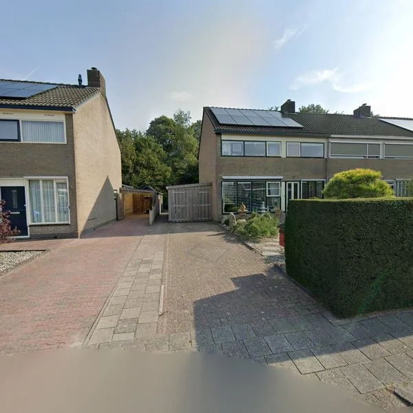 Straatbeeld van Koudenburgerweg 33, 8433JV Haulerwijk