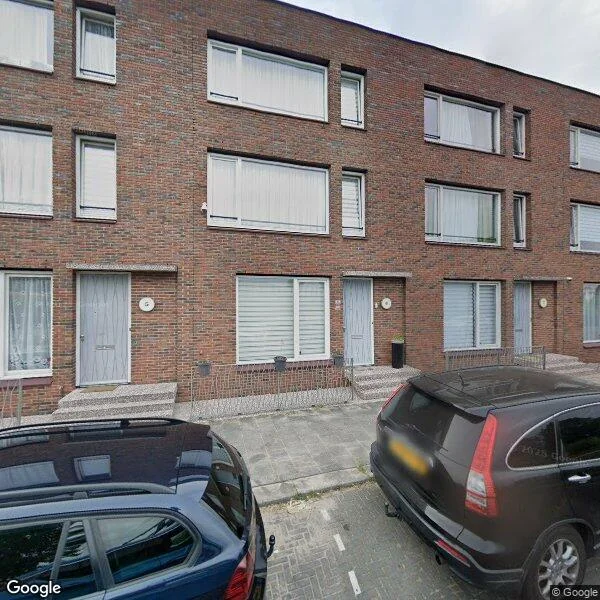 Straatbeeld van Kouwenoordweg 6, 1104HL Amsterdam