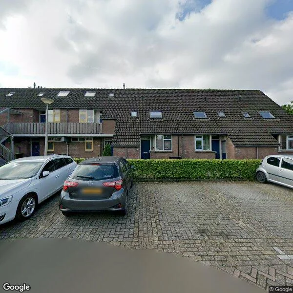 Straatbeeld van Krekelveen 452, 3205RK Spijkenisse