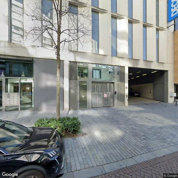 Straatbeeld van Kruiskade 2M, 3012EH Rotterdam