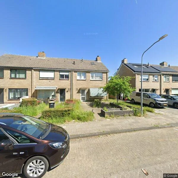 Straatbeeld van La Reinelaan 12, 1611ZD Bovenkarspel