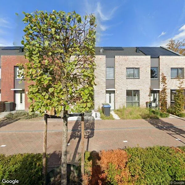 Straatbeeld van Laan van Luxemburg 2a, 4701CB Roosendaal
